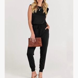 Crew neck stretchy jumpsuit